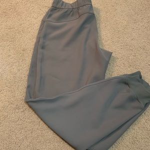 Lululemon on the fly jogger